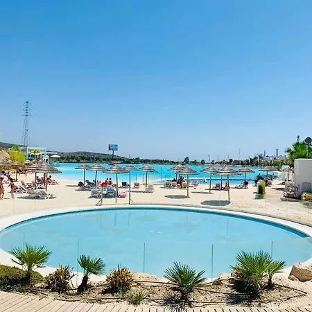 Alcazaba Lagoon Luxury Apartment Estepona