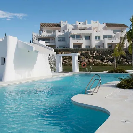 Alcazaba Lagoon Luxury Apartment *