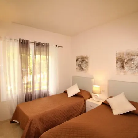 Alcazaba Lagoon Luxury * Estepona