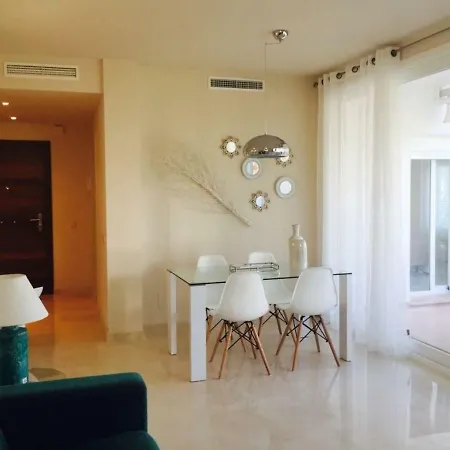 Alcazaba Lagoon Luxury * Estepona