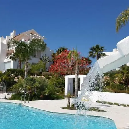Alcazaba Lagoon Luxury * Estepona